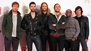 Maroon 5, 2011