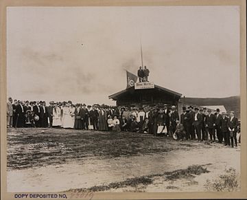 Shriner's excursion to King Soloman's Dome Aug 4, 1910 ?OVERSIZE (HS85-10-23019).jpg