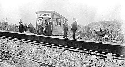 Winiata railway station about 1910.jpg