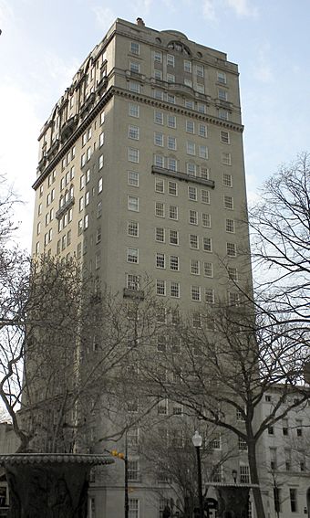 1900 Rittenhouse Sq.JPG