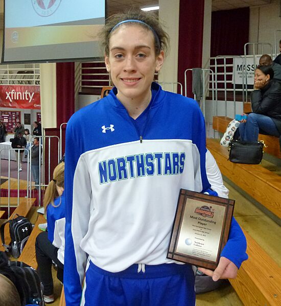 Breanna Stewart with MOP plaque