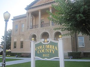 Columbia County Courthouse in Magnolia