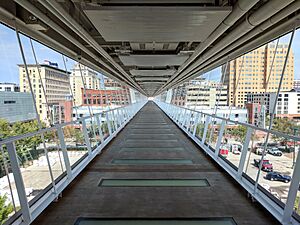 Davenport Skybridge, Interior, Facing North
