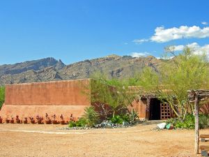 DeGrazia Gallery in the Sun