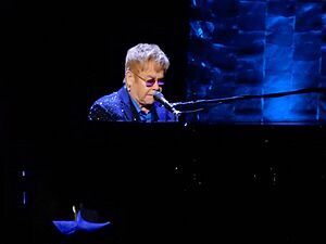 Elton John Singing At The I'm With Her Concert for Hillary Clinton at Radio City Music Hall (25380672081)