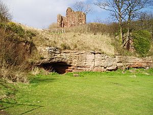 Macduff's Castle and the Wemyss Caves