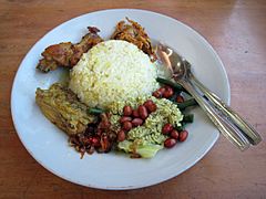 Nasi Campur Bali Ayam Betutu
