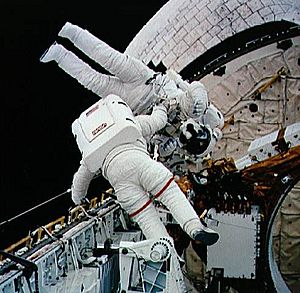 STS-54 Harbaugh carries Runco
