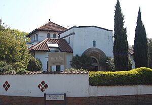 The Little Church (Miracles Beauty Spa and Fitness Centre), 51 Anglesey Road, Alverstoke, Gosport (April 2019) (4)