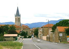 Vernosc-lès-Annonay, entrée du village 1.JPG