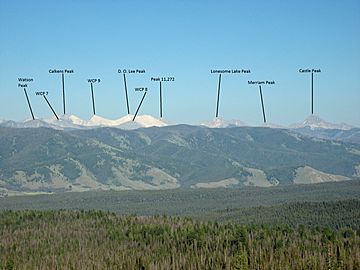 A photo of the peaks of the White Cloud Mountains with White Cloud Peak 7 labeled