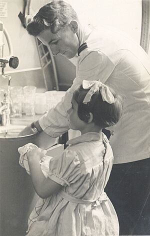 1949.01. Washing up on Catalina (Suva-Sydney) copy