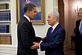 Barack Obama welcomes Shimon Peres in the Oval Office