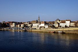 Bergerac across the Dordogne river