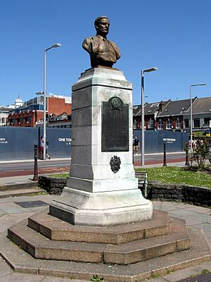 Bust of Ernest Bevin, Tooley Street, London (2012)