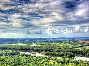 Gfp-wisconsin-wyalusing-state-park-river-valley