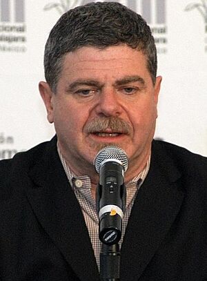Gustavo Santaolalla (Guadalajara) cropped