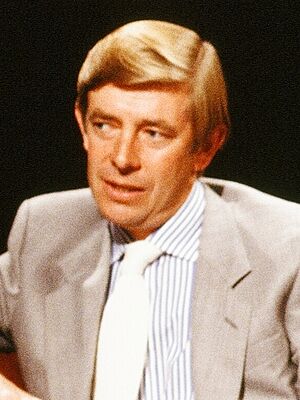 Henry Kelly hosting 'After Dark' (cropped).jpg