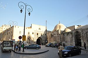 Khan al-Wazir with Sahibiyah mosque