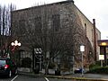 Leader Building