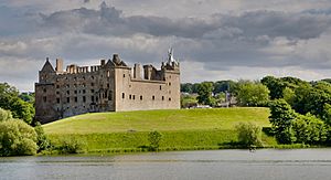 Linlithgow Palace NW 02