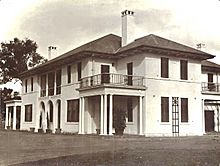 Lodge 1927