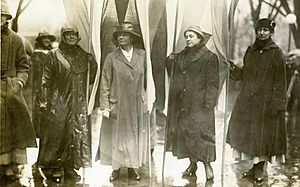 Mary Darrow Weible protests with NWP pre 1920