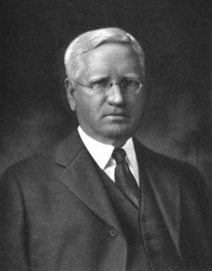 Robert Stuart (1852–1926).png