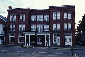 WELLS INN