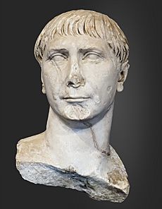 (Toulouse) Buste de Trajan type dit 'des Decennalia' - Musée Saint-Raymond, Ra 58 b