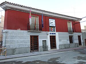 Town hall of Alcadozo.