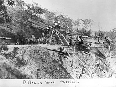 Alliance Mine in operation at Morinish, Queensland, circa 1890.JPG