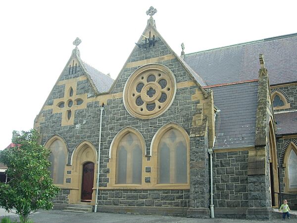 Church of the Apostles, Launceston - exterior 02
