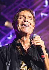 Cliff Richard - Old Royal Naval Yard Greenwich - Saturday 1st July 2017 CliffGreenwich010717-43 (35672276090) (cropped)