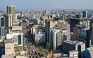 Dhaka April (33244268934)