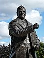 Don Revie statue, Elland Road