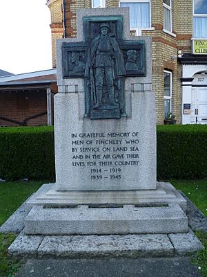 Finchley War Memorial 5 April 2016 01