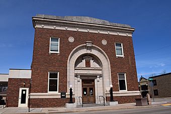 Horicon State Bank, front.jpg