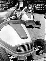 Hot Rods track Riverview Park Chicago 1967.JPG