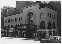 Exterior of the Jaffe Art Theater in 1985