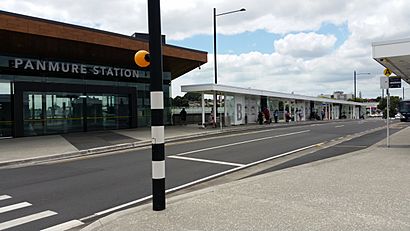 Panmure railway station NZ January2018.jpg