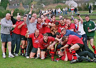 Penclawdd RFC team victory picture (Division 3 West Winners 2005)