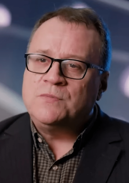 Russell T Davies (cropped)