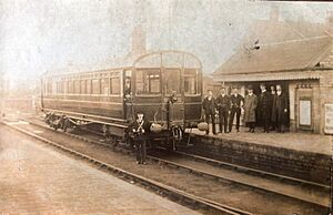 Stourport station (postcard)