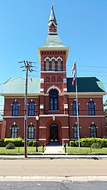 Tate County Courthouse, 201 S. Ward St., Senatobia