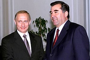 Vladimir Putin with Emomali Rakhmonov-1