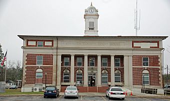 Atkinson County Georgia courthouse.JPG