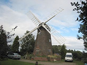 Berkswell Windmill - geograph.org.uk - 558106.jpg