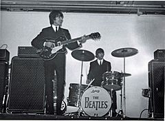 George Harrison and Ringo Starr, King's Hall, Belfast 1964 (18226096790)