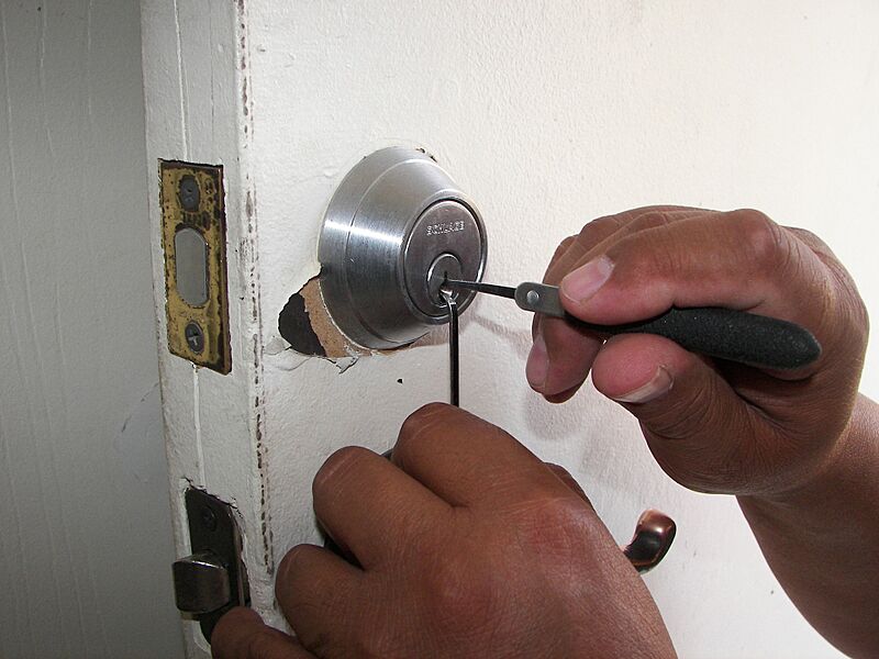 Locksmith-1947387 1920